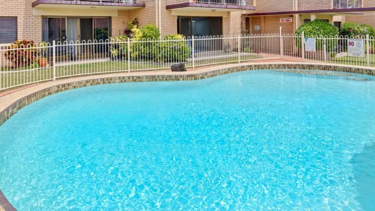 Seascapeatalexbeach Budget Accomodation Alexandra Headland Extérieur photo
