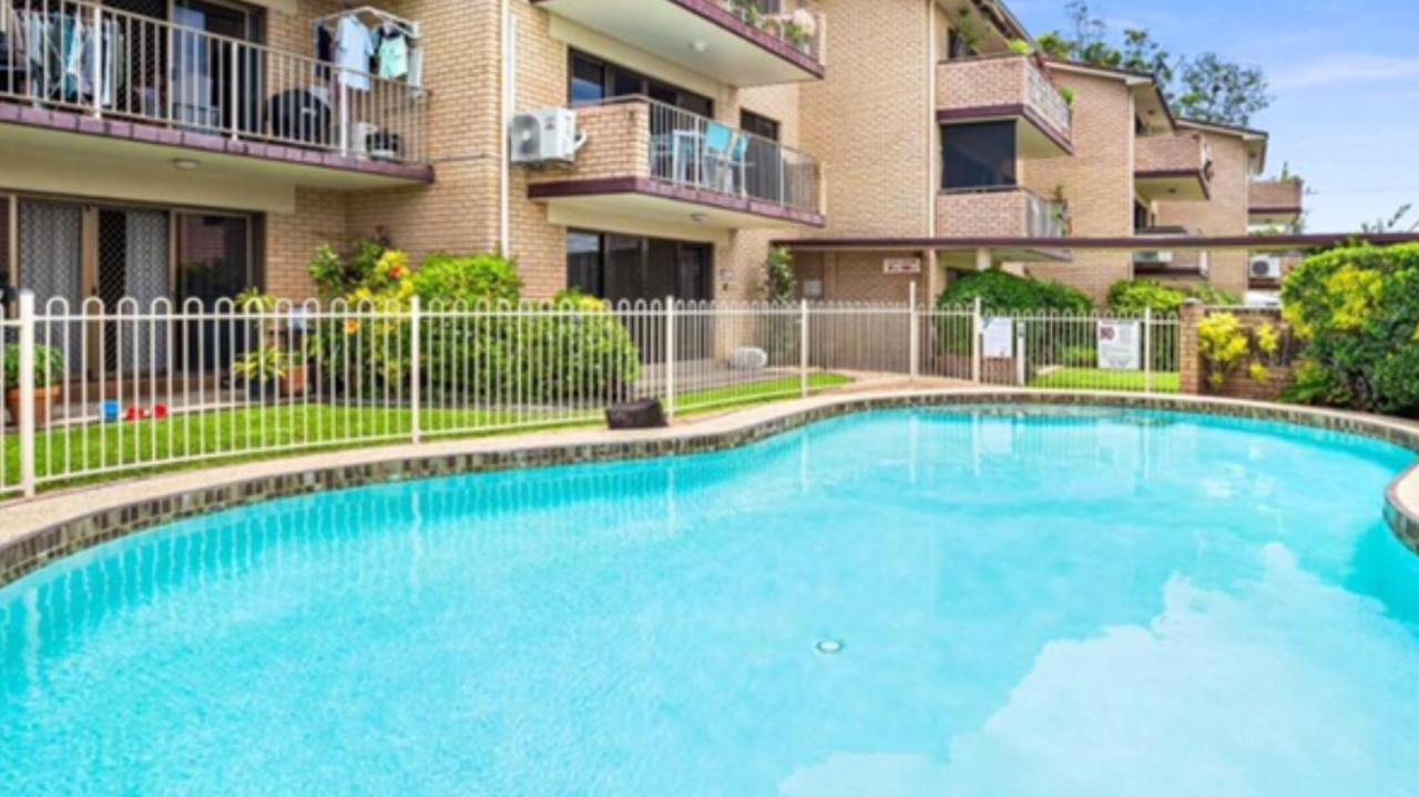 Seascapeatalexbeach Budget Accomodation Alexandra Headland Extérieur photo